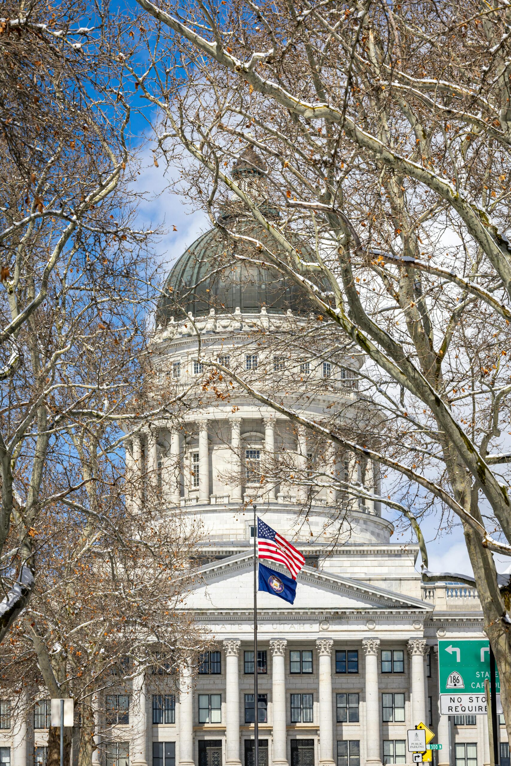 U.S. Lawmakers Push Agenda to Clear Visa Appointment Backlog