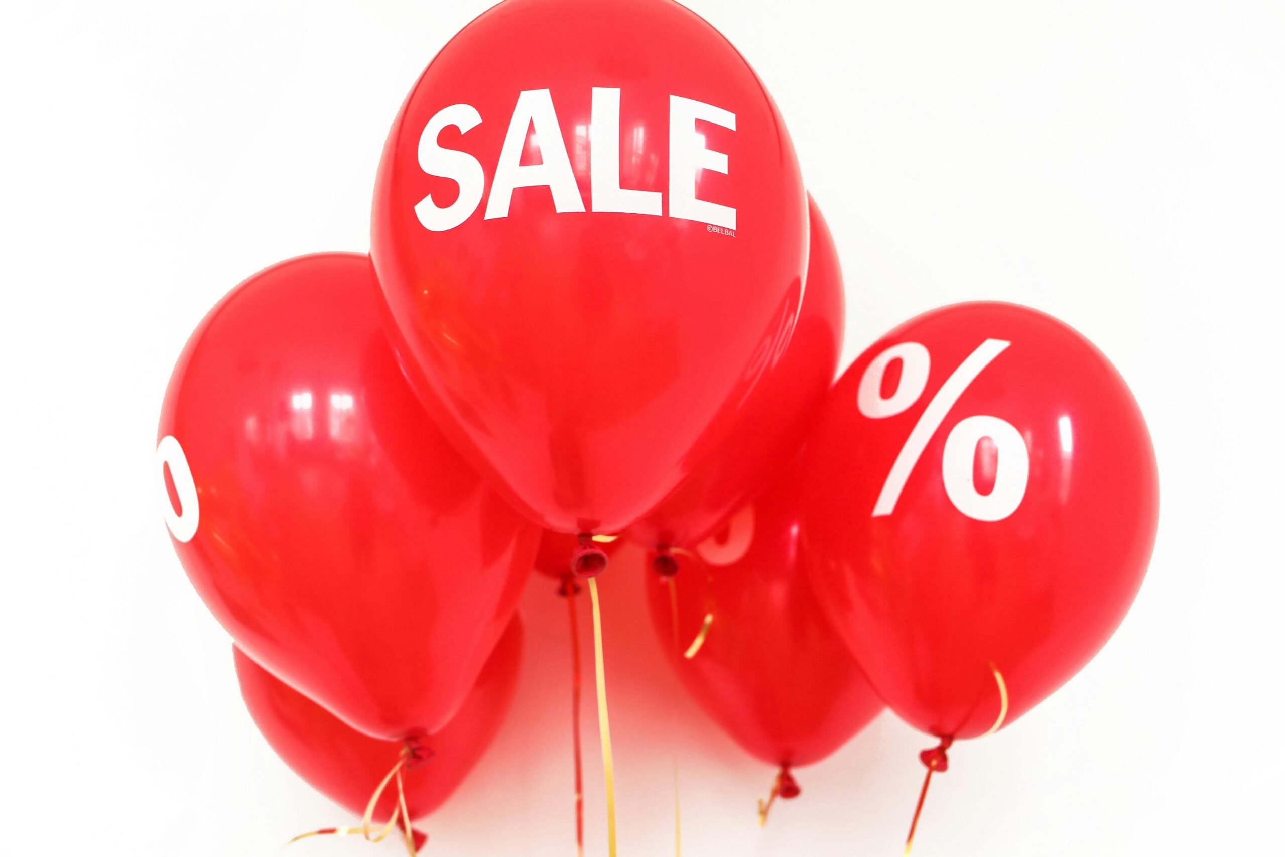 🎁 Best Student Discounts & Freebies Abroad You Shouldn’t Miss in 2025