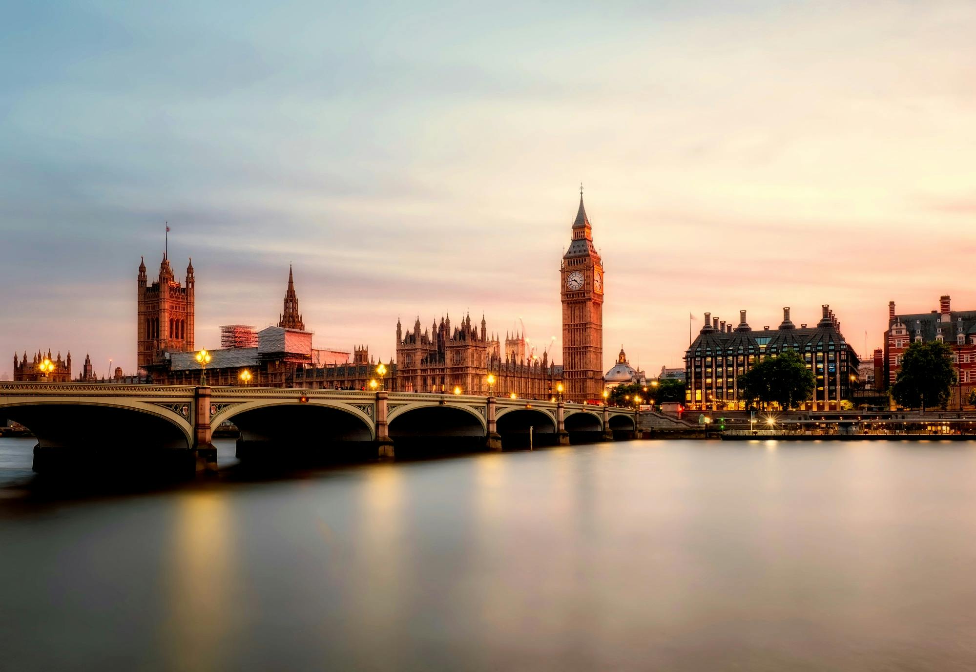 Sadiq Khan Opposes UK’s Plan to Penalize International Students